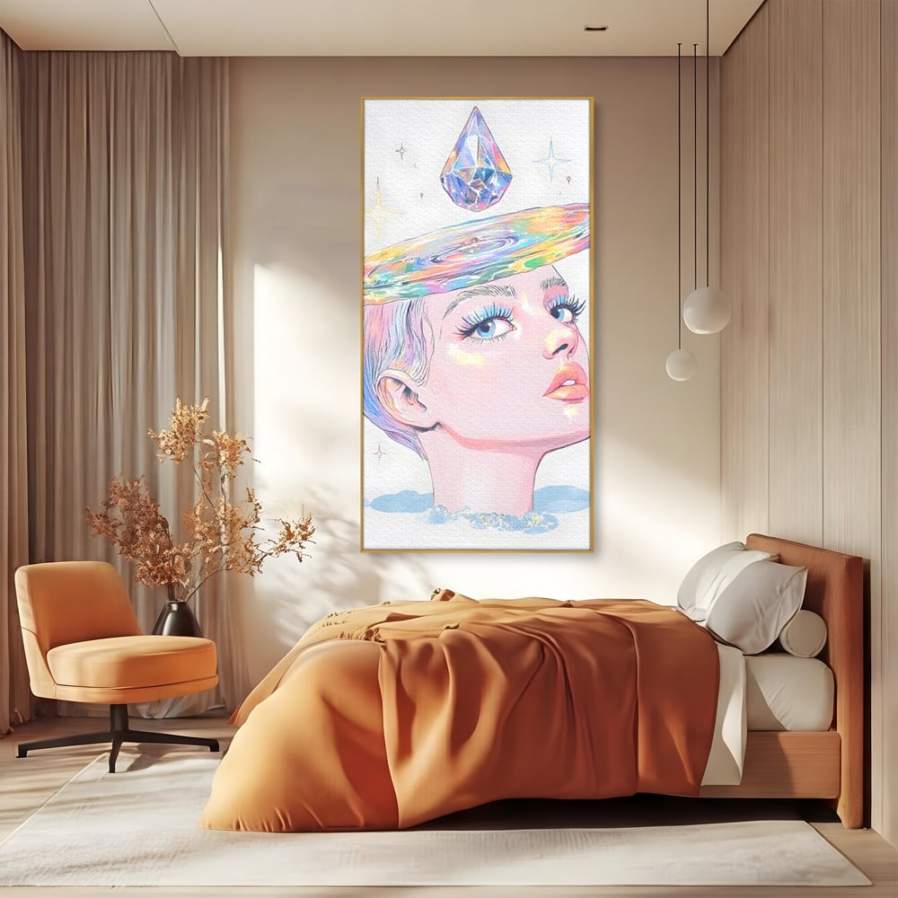 Tablou canvas cu ilustratie cu portret de femeie si galaxie, in rama de aluminiu auriu, pe perete intr-un dormitor